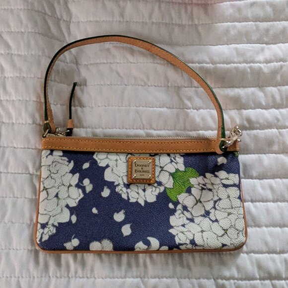 🤩*host pick* Dooney & Bourke small zip purse - Picture 1 of 5